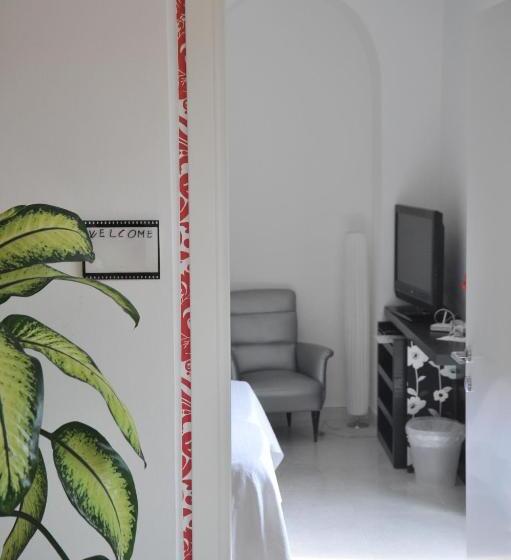 تختخواب و صبحانه Vitaminam