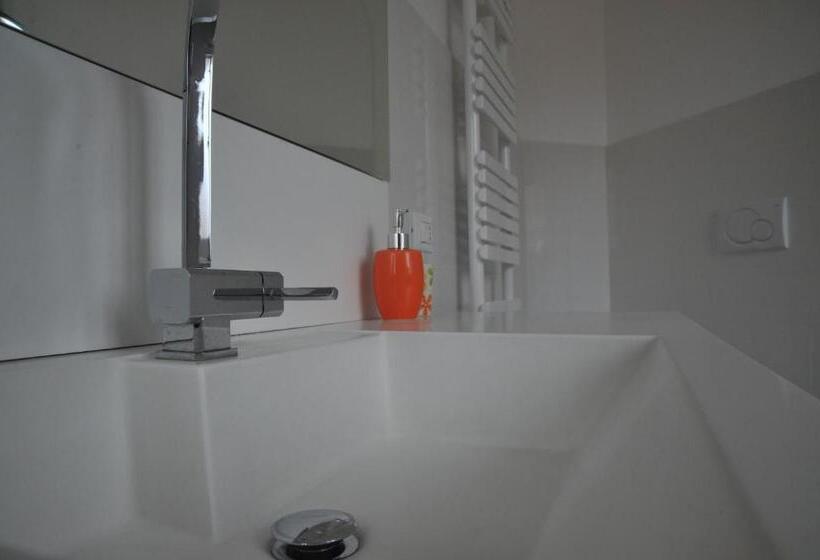 تختخواب و صبحانه Vitaminam