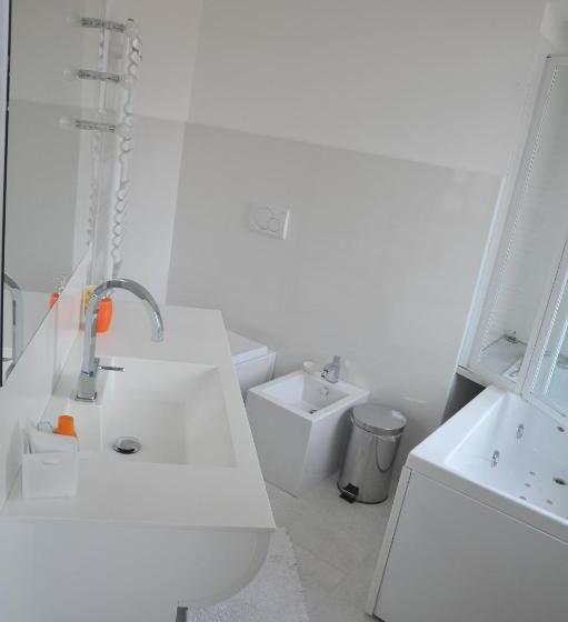 تختخواب و صبحانه Vitaminam