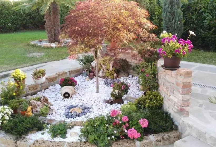 Caicai Bed And Breakfast