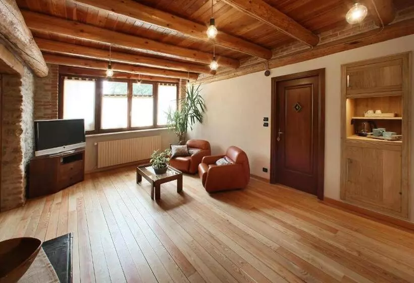 ホテル Locanda Occitana Cà Bianca