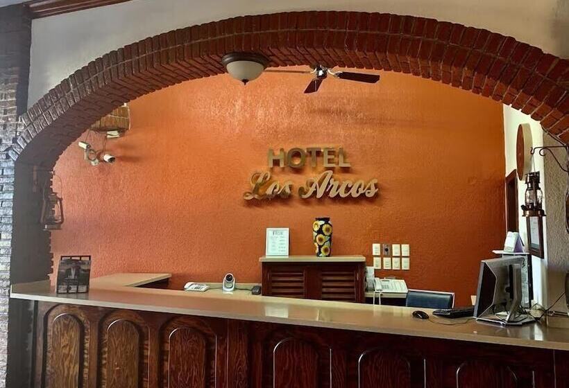 Otel Los Arcos
