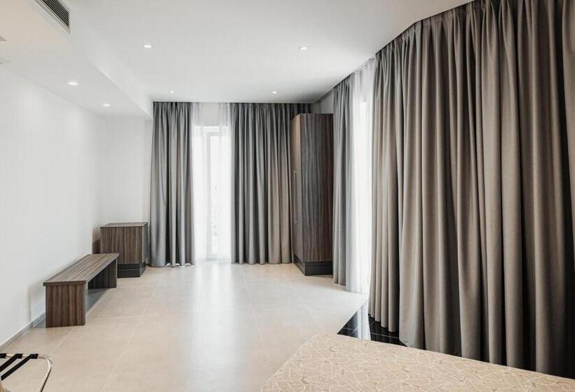 Отель Nuova Grottella