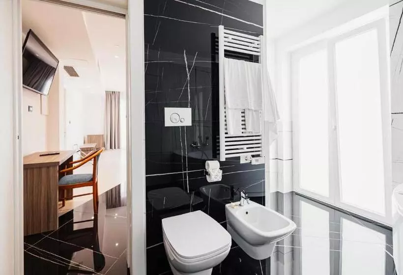 ホテル Nuova Grottella