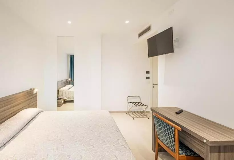 ホテル Nuova Grottella