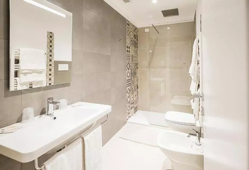 ホテル Nuova Grottella