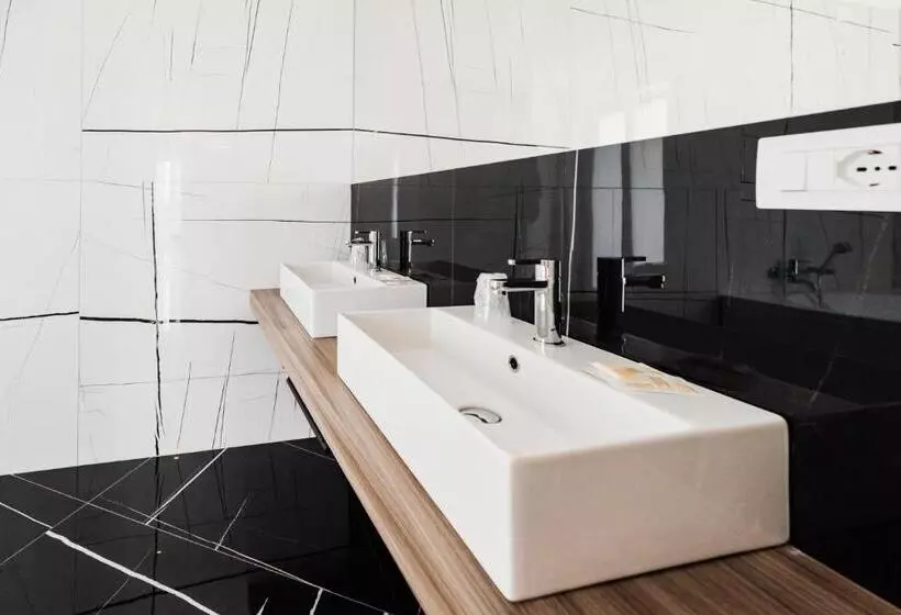 ホテル Nuova Grottella