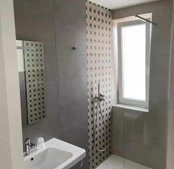 ホテル Nuova Grottella