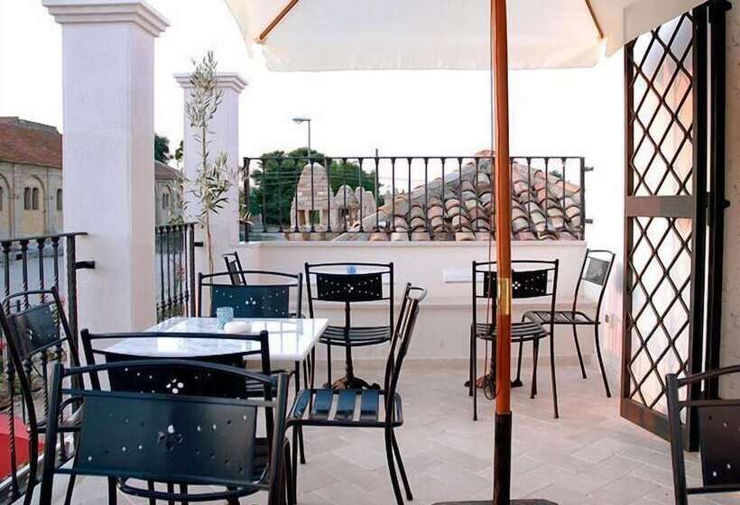 هتل The Olive Inn