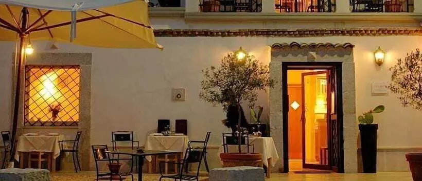 ホテル The Olive Inn