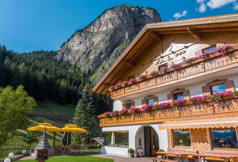 בית מלון כפרי Val