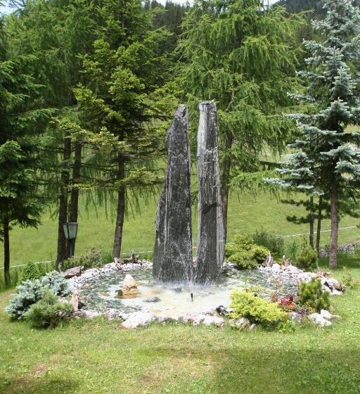 בית מלון כפרי Val