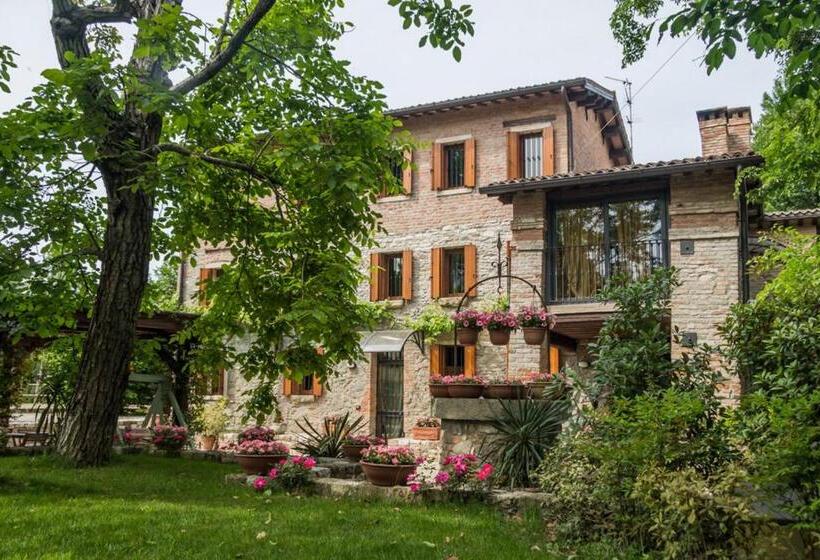 مبيت وإفطار Aiceltis