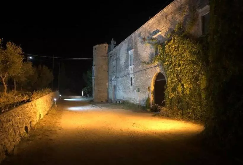 تختخواب و صبحانه Barone Gambadoro