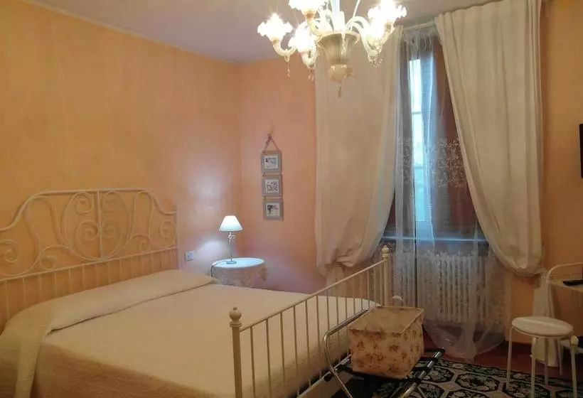 Aamiaismajoitus (B&B) I Poggiolo Di San Miniato