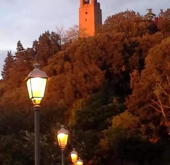 Aamiaismajoitus (B&B) I Poggiolo Di San Miniato