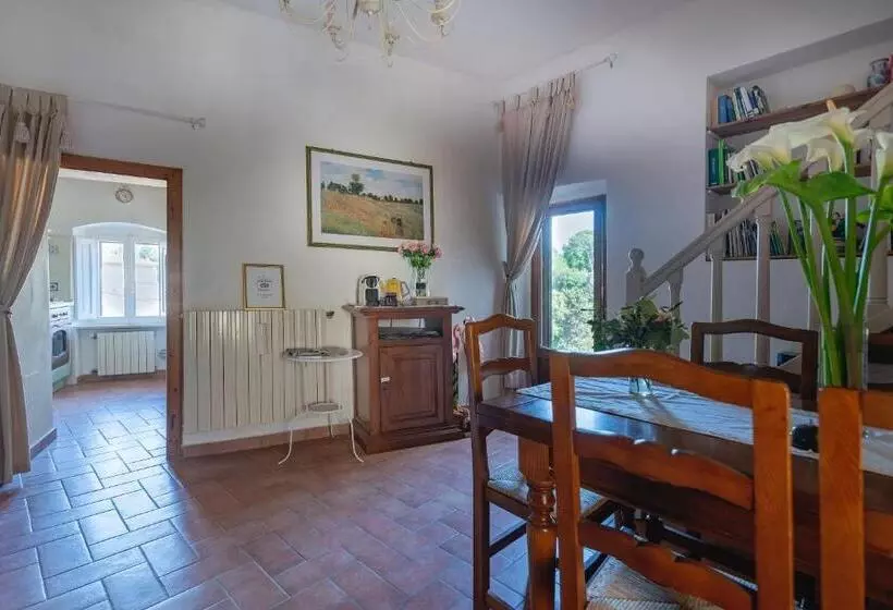 Aamiaismajoitus (B&B) La Casa Nel Borgo