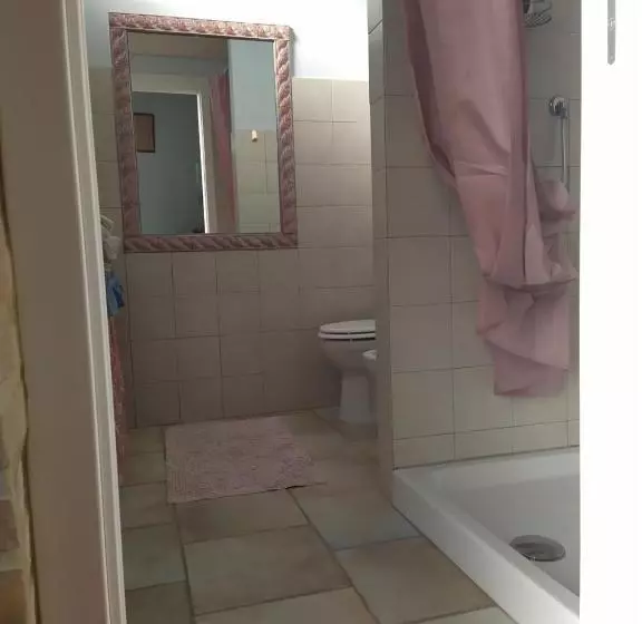 تختخواب و صبحانه La Collina