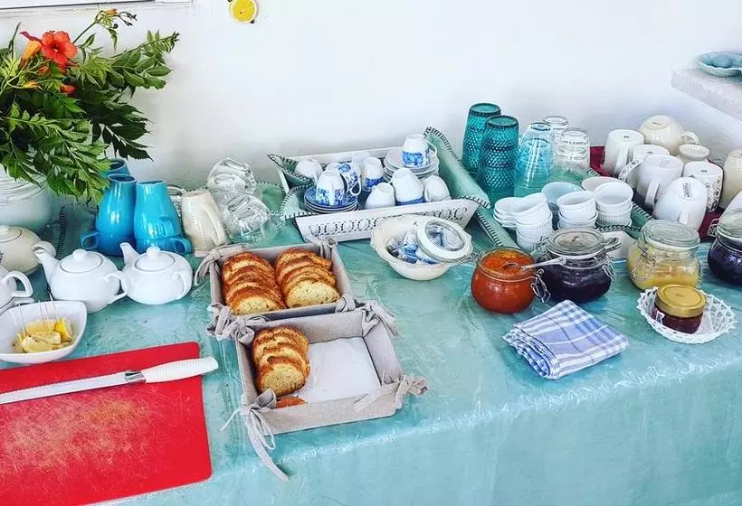 Hotelli Albergo Isola Mia