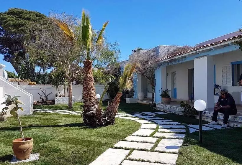 Hotelli Albergo Isola Mia