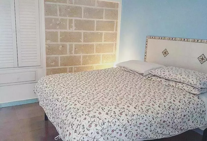 Hotelli Albergo Isola Mia