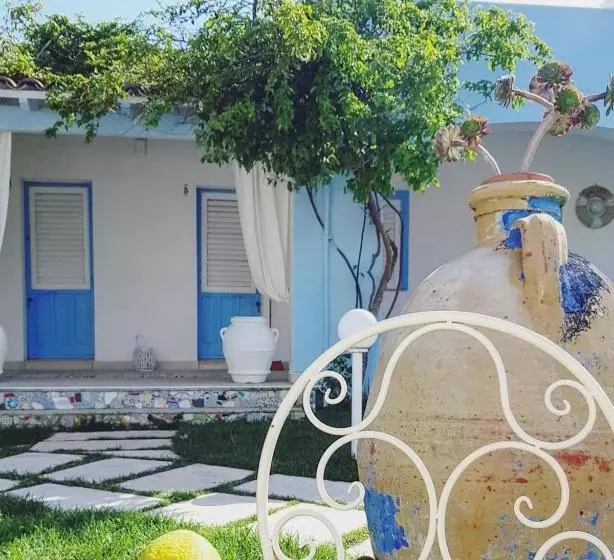 Hotelli Albergo Isola Mia