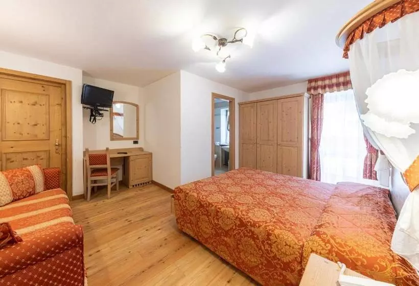 Hotelli Chalet Piereni