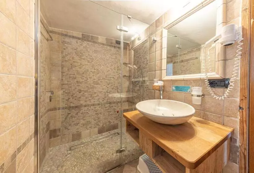 Hotelli Chalet Piereni