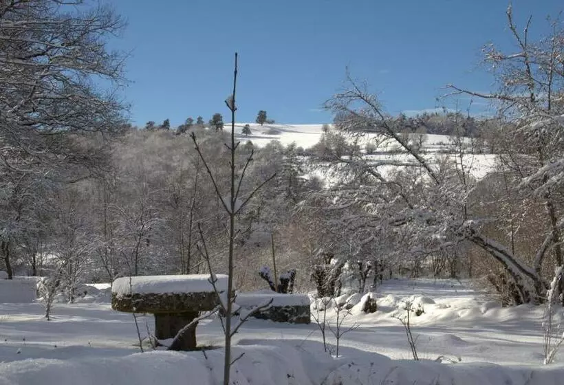 ホテル Hôtel Auberge Du Combaïre