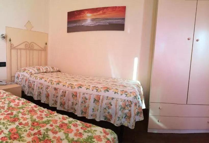Hotelli Lungomare