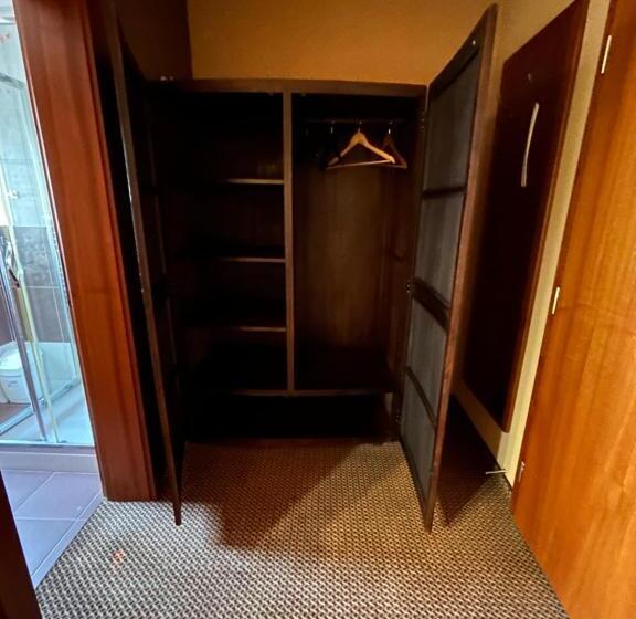 فندق Penzion Benedikti