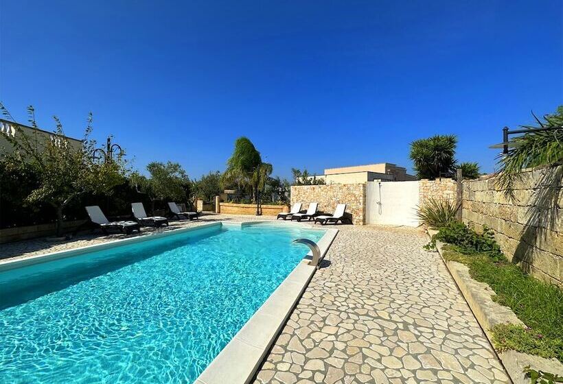 Villa B&b Antiche Macine Del Salento