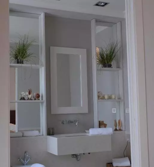 Balneum Boutique Hotel & B&b