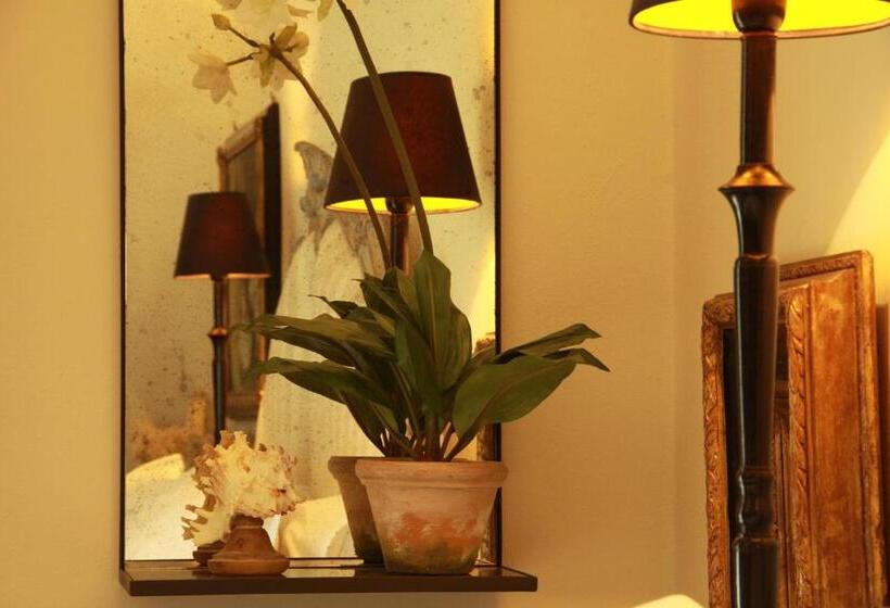 Balneum Boutique Hotel & B&b