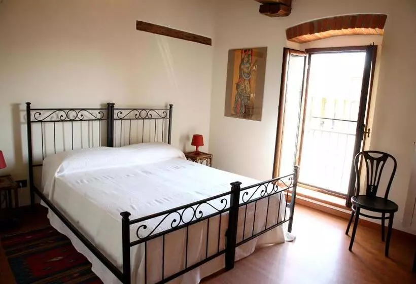 B&b Stradivari