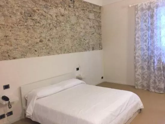 ベッドアンドブレックファースト Al Postale 17