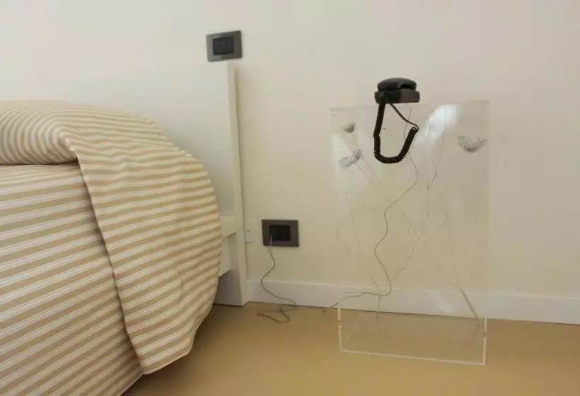 ベッドアンドブレックファースト Al Postale 17