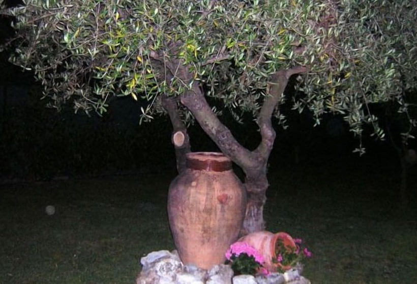 צימר Borgo Camicia In