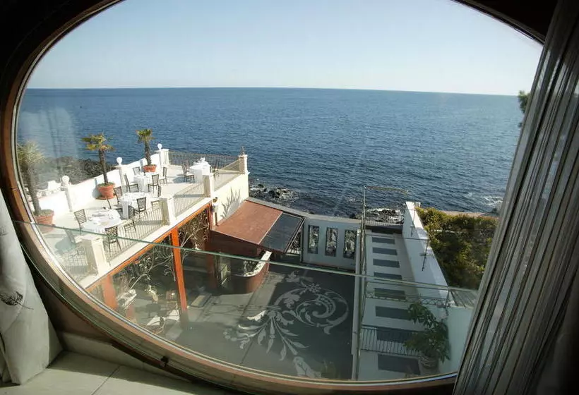 B&b Acireale   Il Cavalluccio Marino Fronte Mare