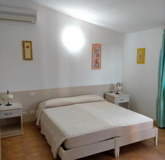 تختخواب و صبحانه Il Falconiere