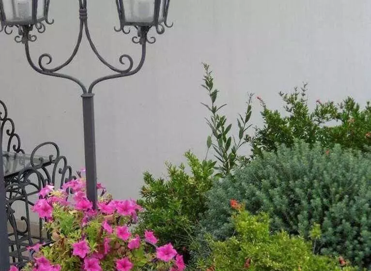 Aamiaismajoitus (B&B) Il Giardino Delle Sete