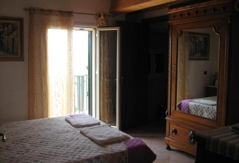 住宿加早餐  Punta Di Mola