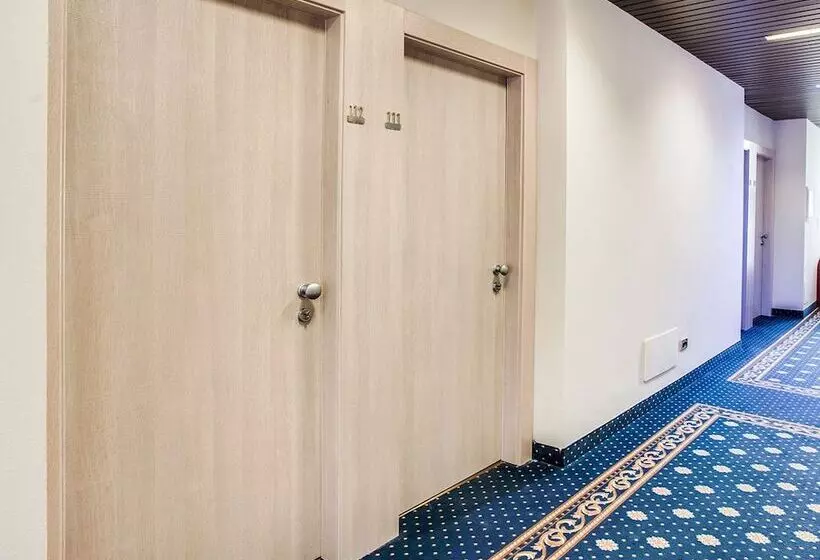 هتل Ambasciatori