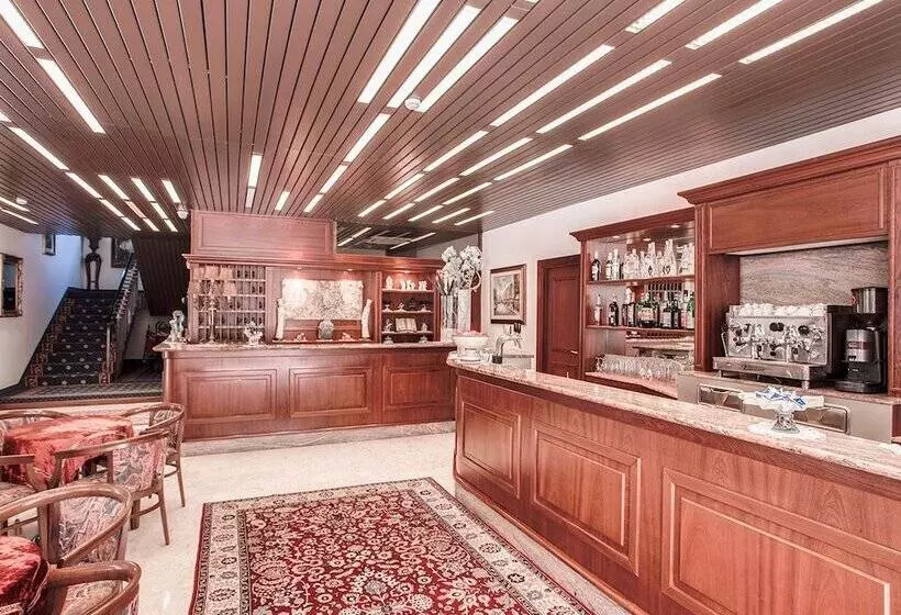 هتل Ambasciatori