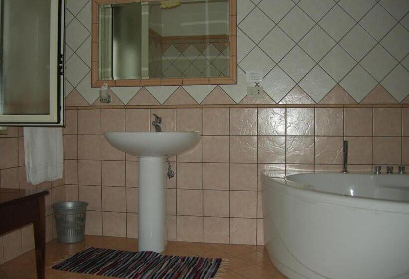 בית מלון כפרי George