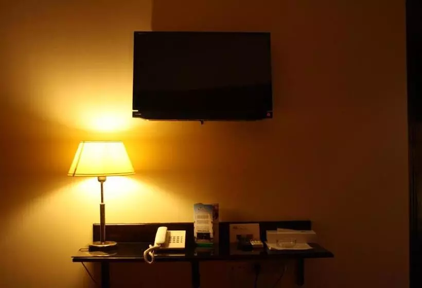 هتل Green Plaza Inn    Business &families Only