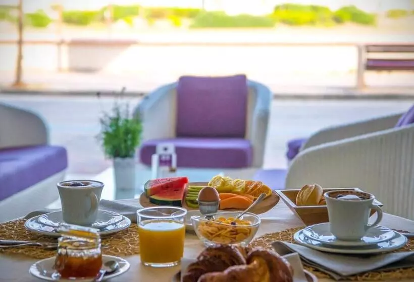 Hotel Lux