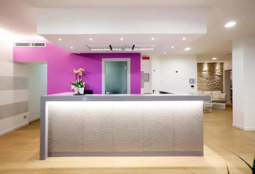 Hotel Lux