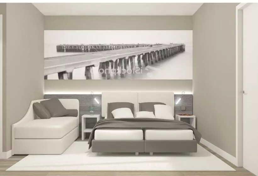 Hotel Lux
