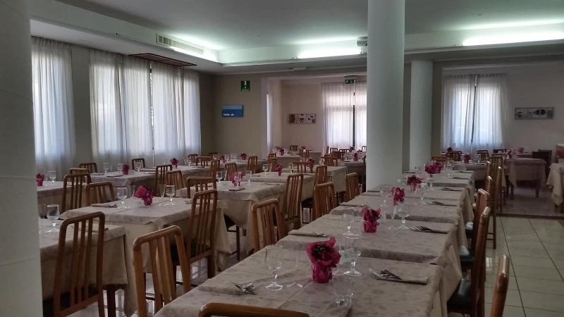 Отель Marebello